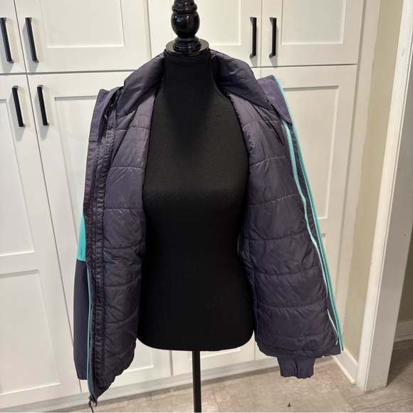 The North Face Women's Two-Tone Jacket - Aqua and Gray - Picture 8 of 16